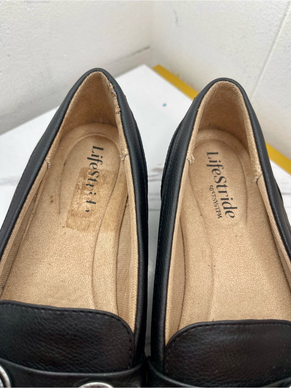 Life Stride Black Tassel Loafers with Silver Hardware Size 8M - Picture 4 of 10